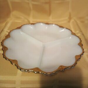 Vintage Anchor Hocking Fire-King dish